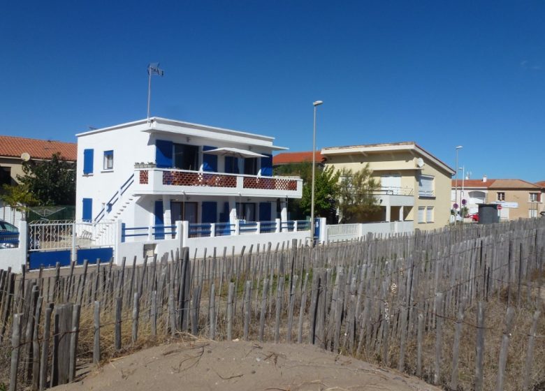 VALRAS-PLAGE APPARTEMENT LE MÉDITERRANÉE FRONT DE MER