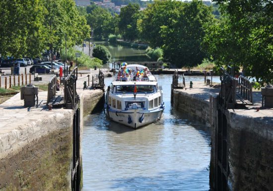 THE MIDI BOAT COMPANY